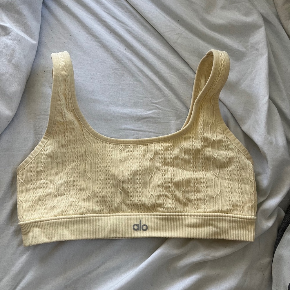 Alo yoga French Vanilla Seamless Cable Knit Bra